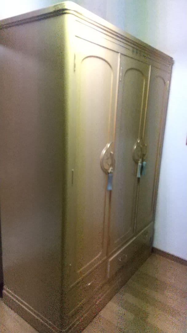 ゴールド桐製タンス ハンガーラック付き