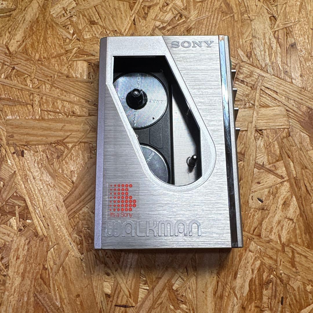 SONY WM-30 カセットプレーヤー シルバー　ジャンク