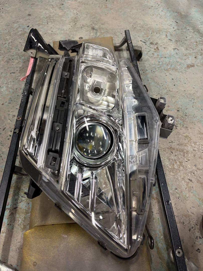 80ヴォクシー ヘッドライト