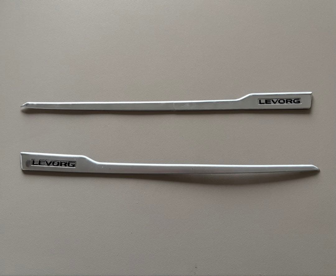 【超希少】EUスバル純正 VMレヴォーグ ウィンドウモール