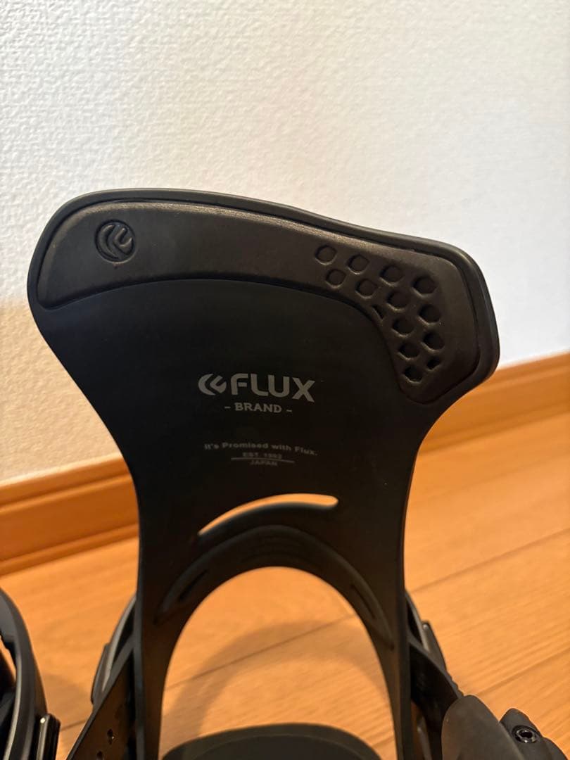 1*3様 フラックスDS ビンディング　Mサイズ　【美品】　箱付き