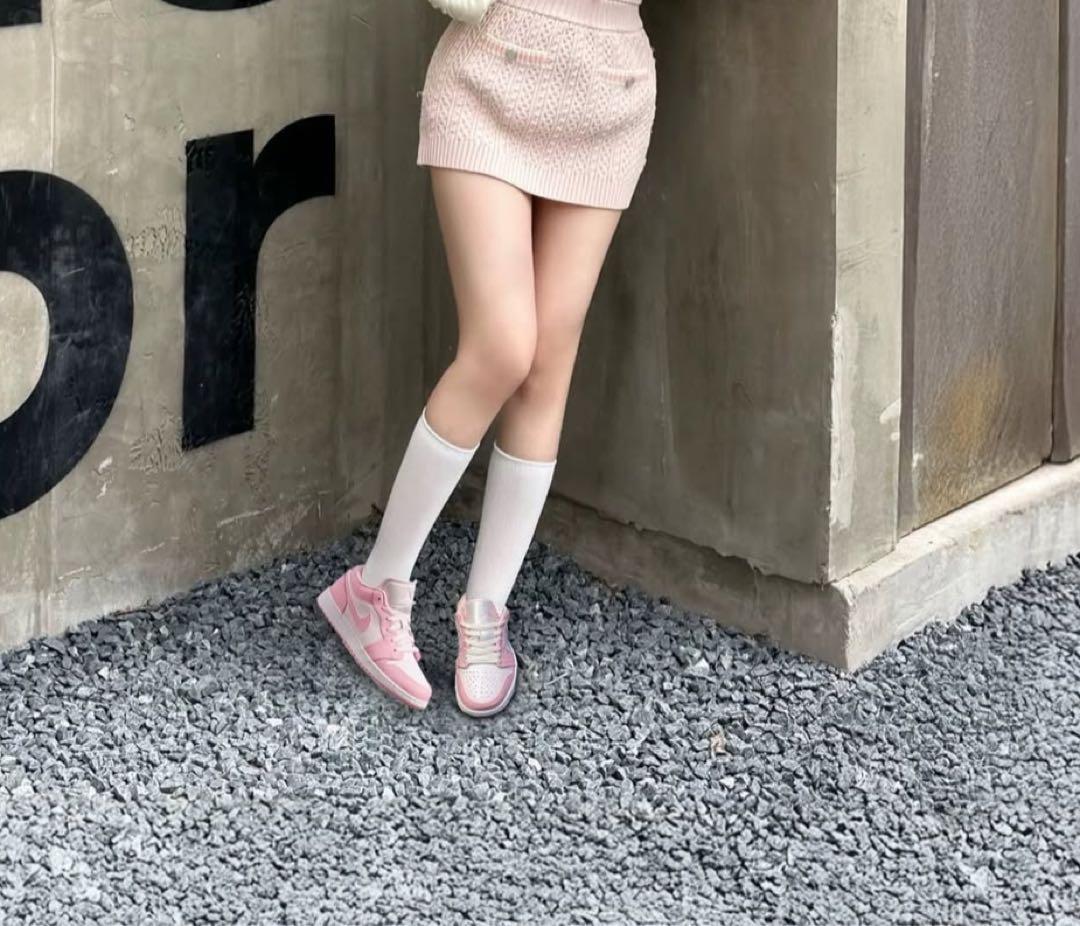 限定【新品】NIKE GS AIR JORDAN1 LOW　ホワイト　ピンク