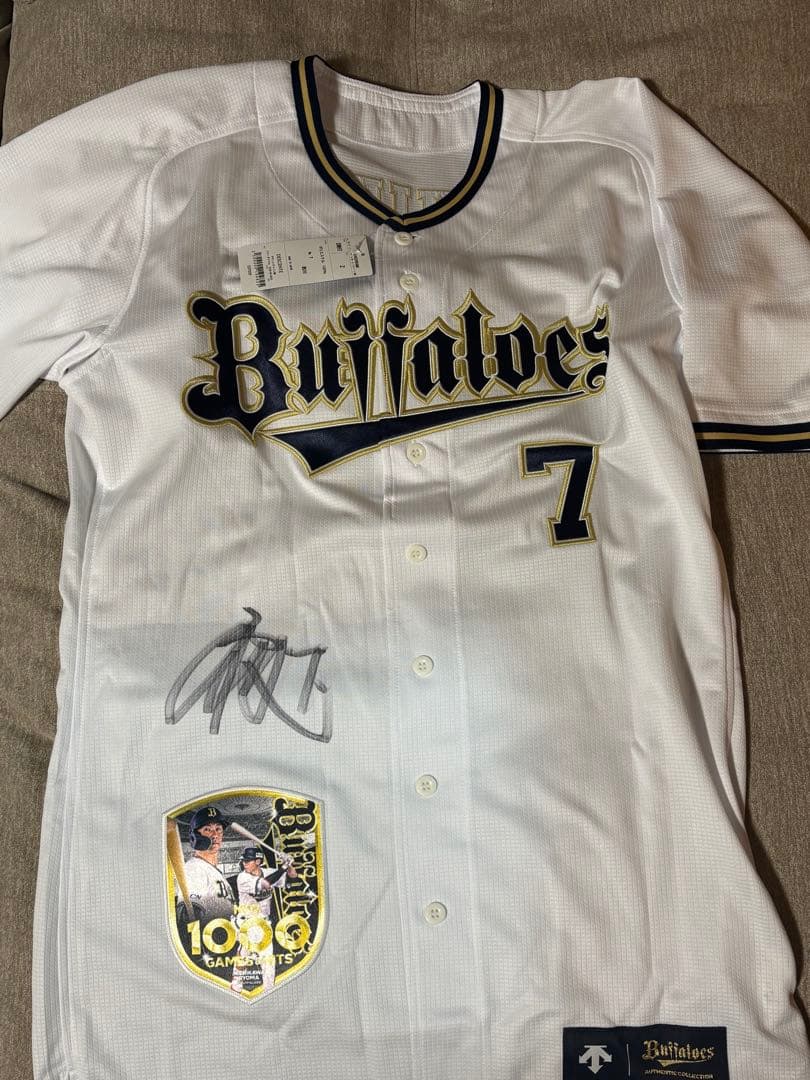 西川龍馬　1000試合出場　1000試合安打達成記念ユニフォーム