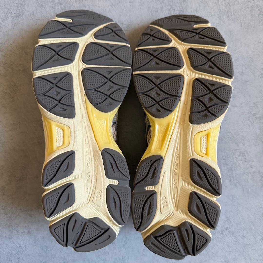 アシックス エミ 別注 GEL-CUMULUS 16