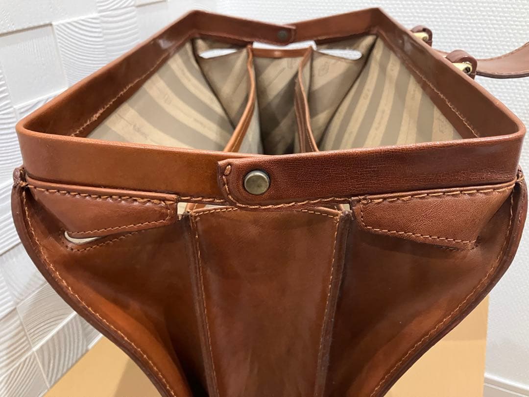 本革　ダレスバッグ ブラウン　イタリア製