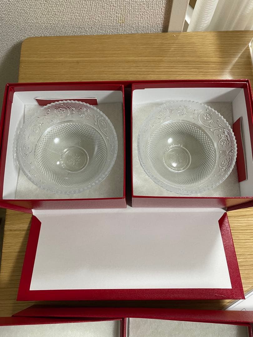 ガラス製花柄ボウル2個セット