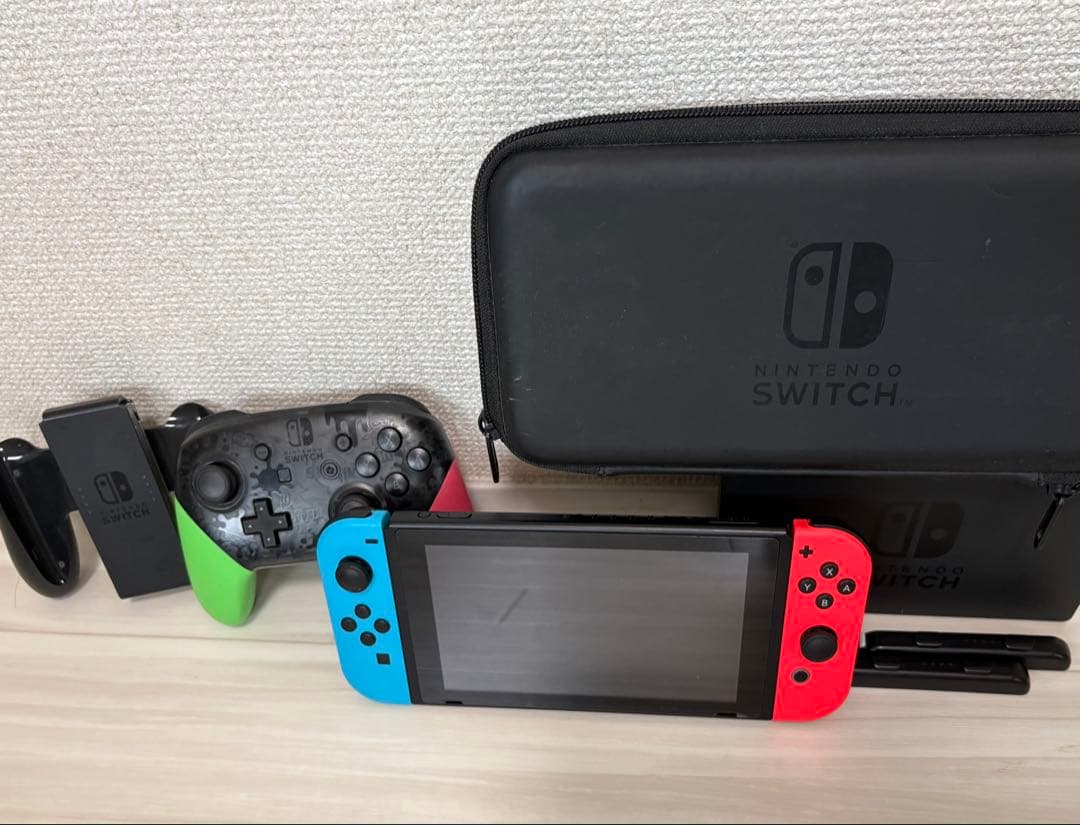 【プロコン・ケース付き】Nintendo Switch 赤/青
