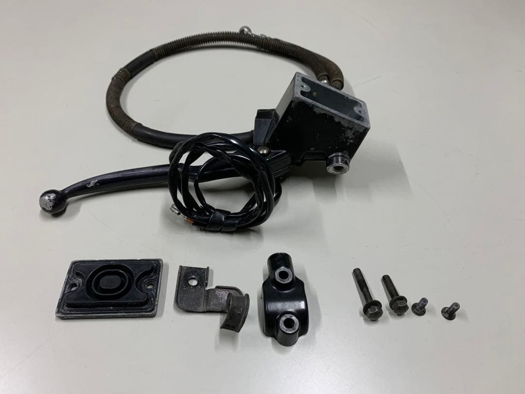 スズキ GSX1100S刀純正フロントマスターシリンダー中古