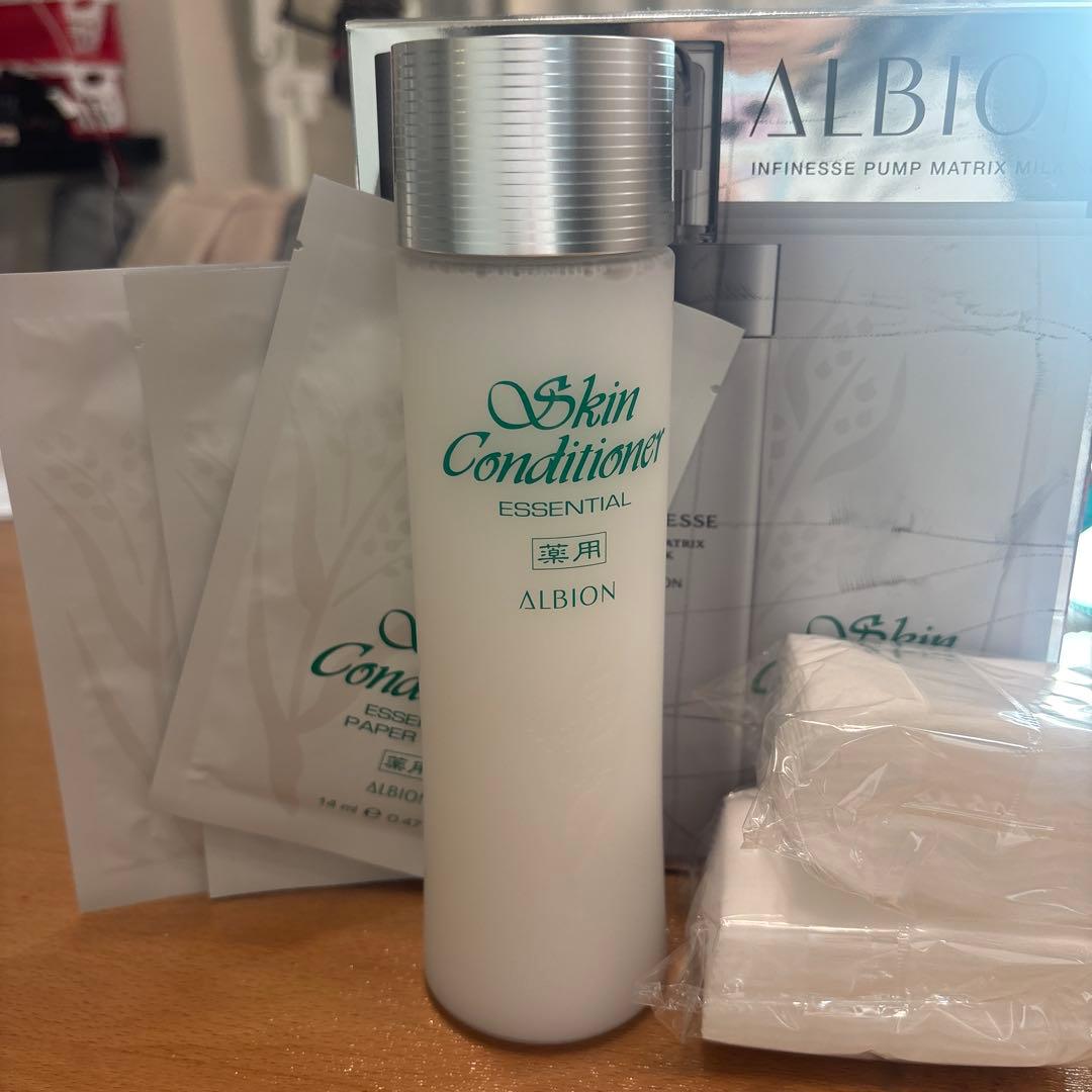 アルビオン　スキンコンデイショナー　化粧水　330ml
