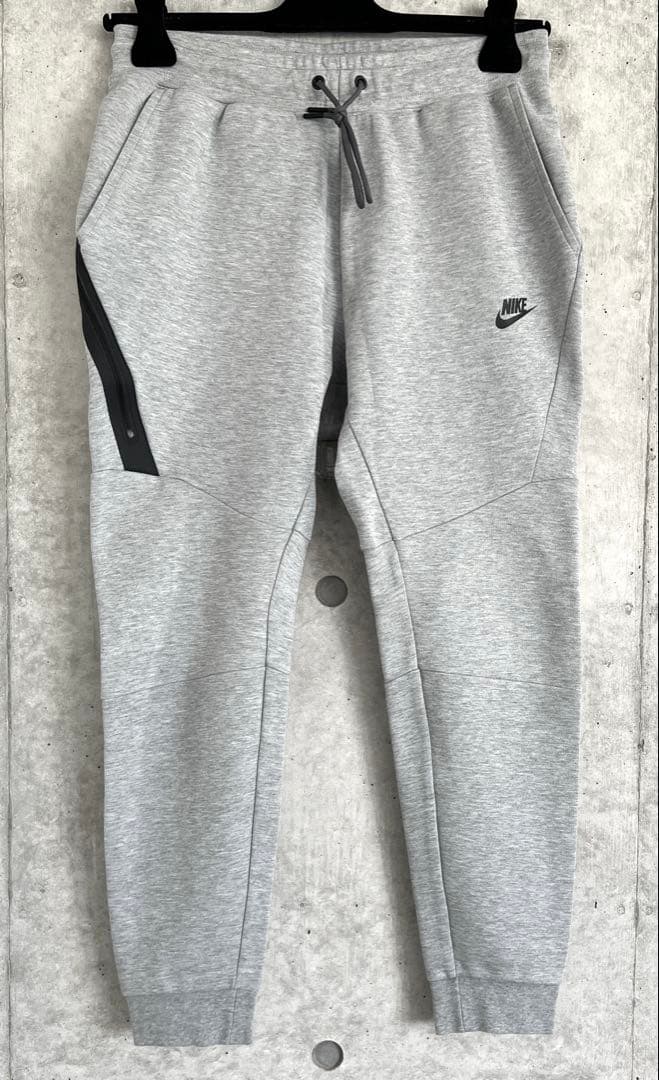 Nike テックフリースパンツ　M グレー ジョガーパンツ