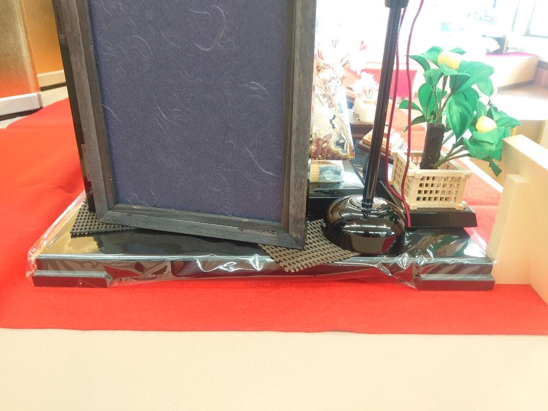 kairi●新品おひなさま●金襴衣装飾り　石帯付人形　刺繍屏風　フルセット