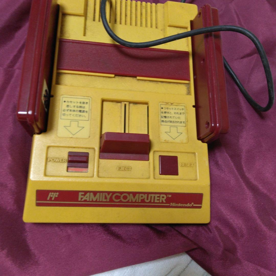 ファミリーコンピューター本体