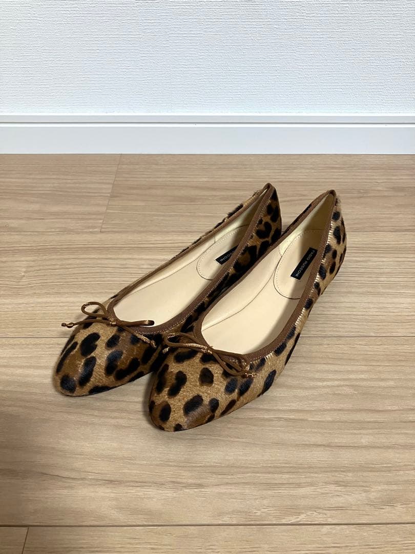 新品未使用　ファビオルスコーニ　ヒョウ柄フラットシューズ　38 リボン付き