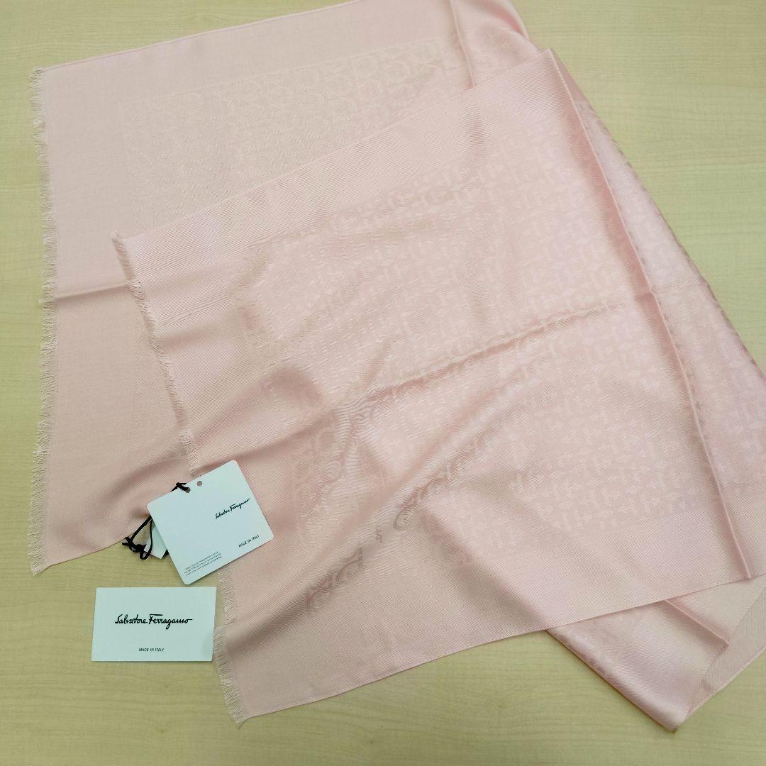 【T】美品✨売り尽くし✨Salvatore Ferragamo　ストール　ピンク