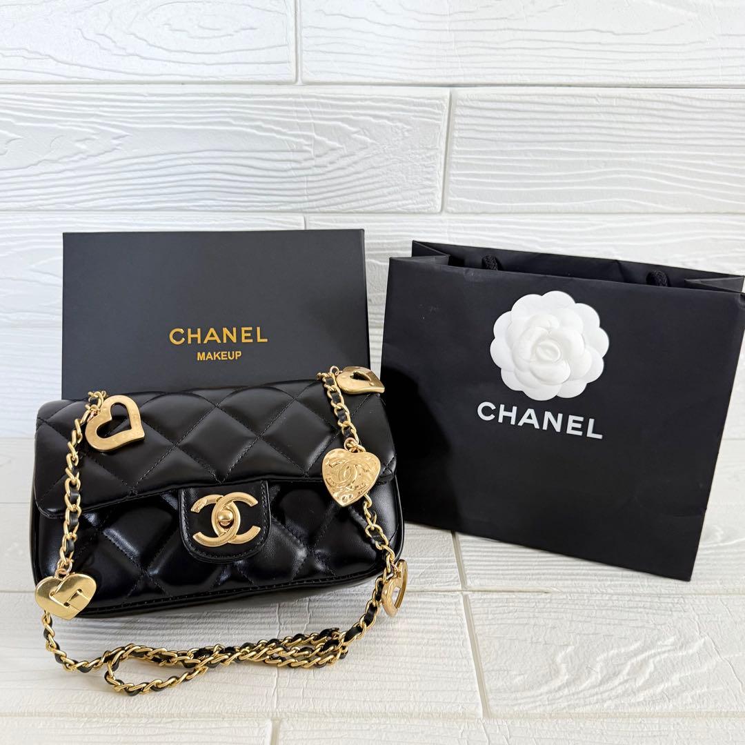 CHANEL ショルダーバッグ ハートチャーム ノベルティ