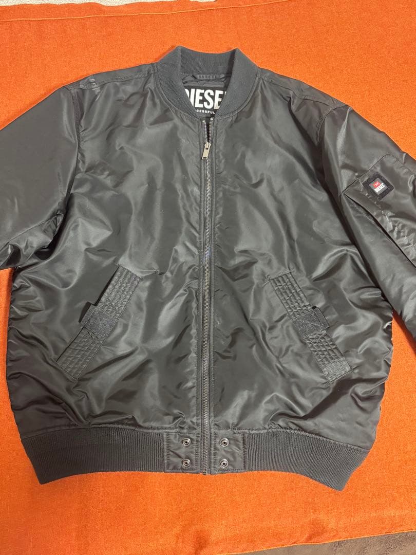 DIESEL ブラック MA-1 フライトジャケット