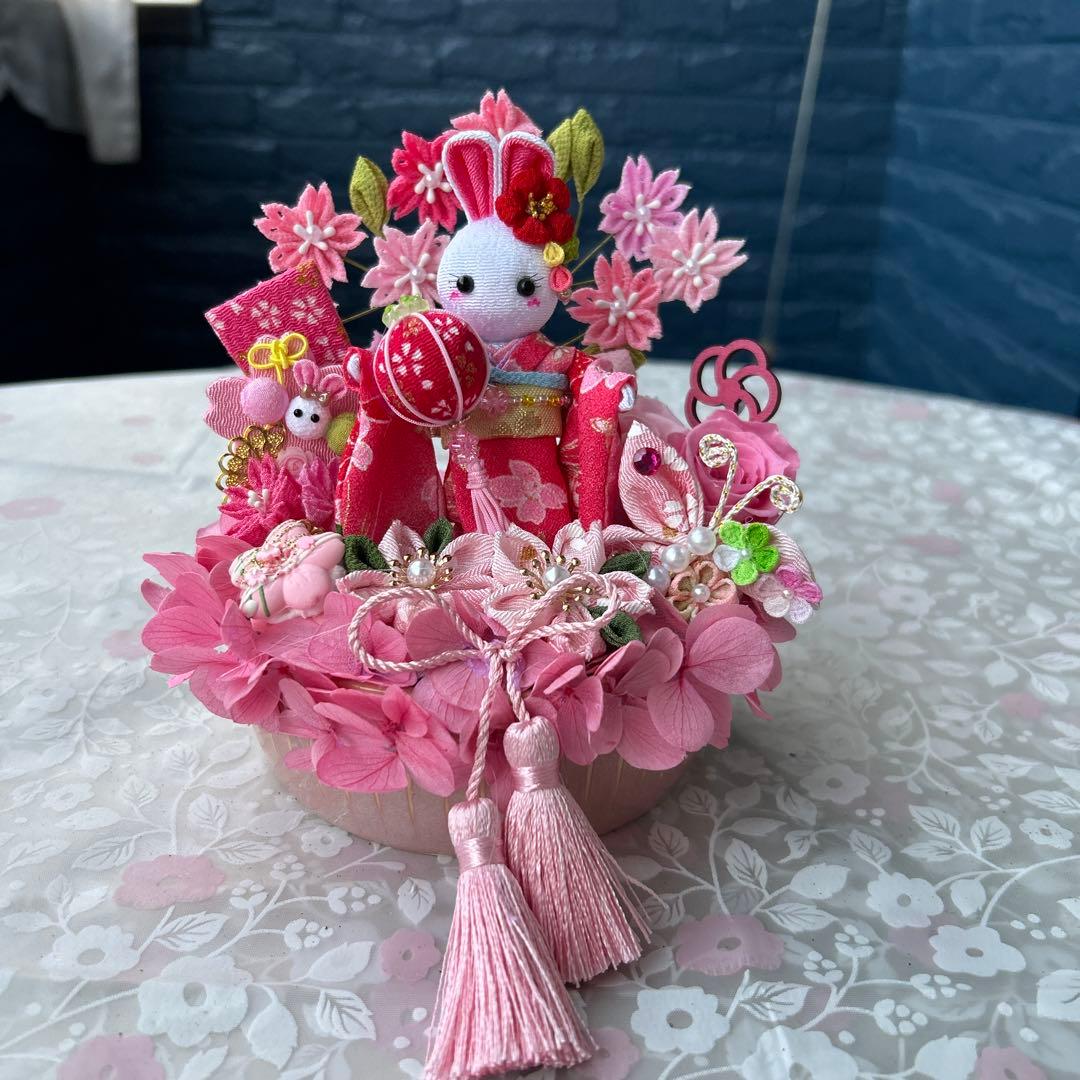 ハンドメイド❣️春いっぱいのアレンジ❣️さくら、お団子、蝶々、つめ細工❁⃘*.゜