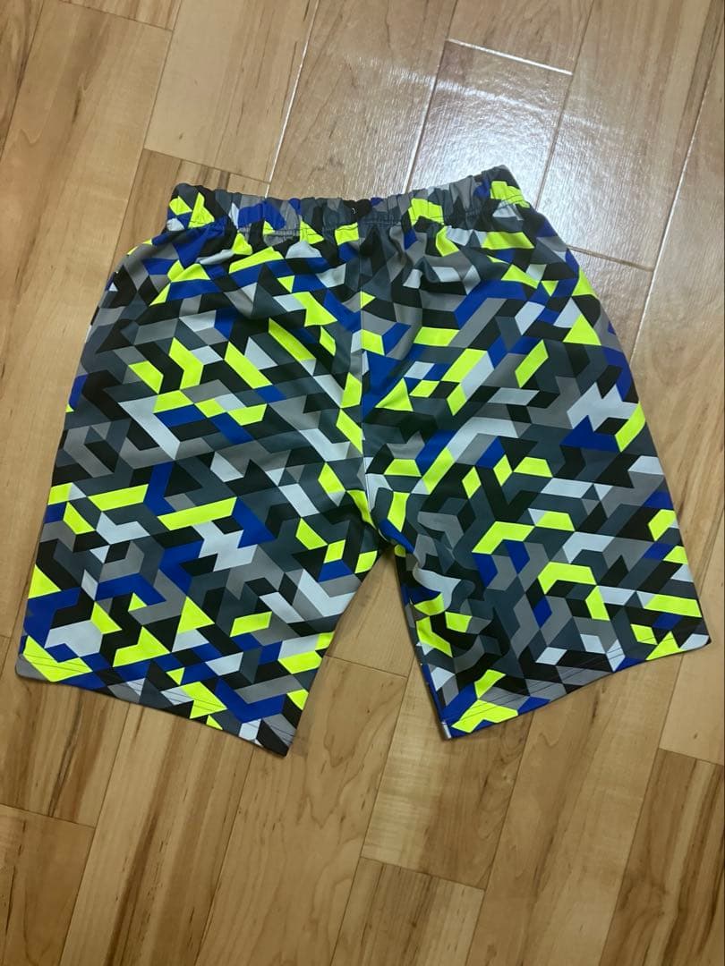 バドミントン　ユニフォーム　パンツ　サイズL