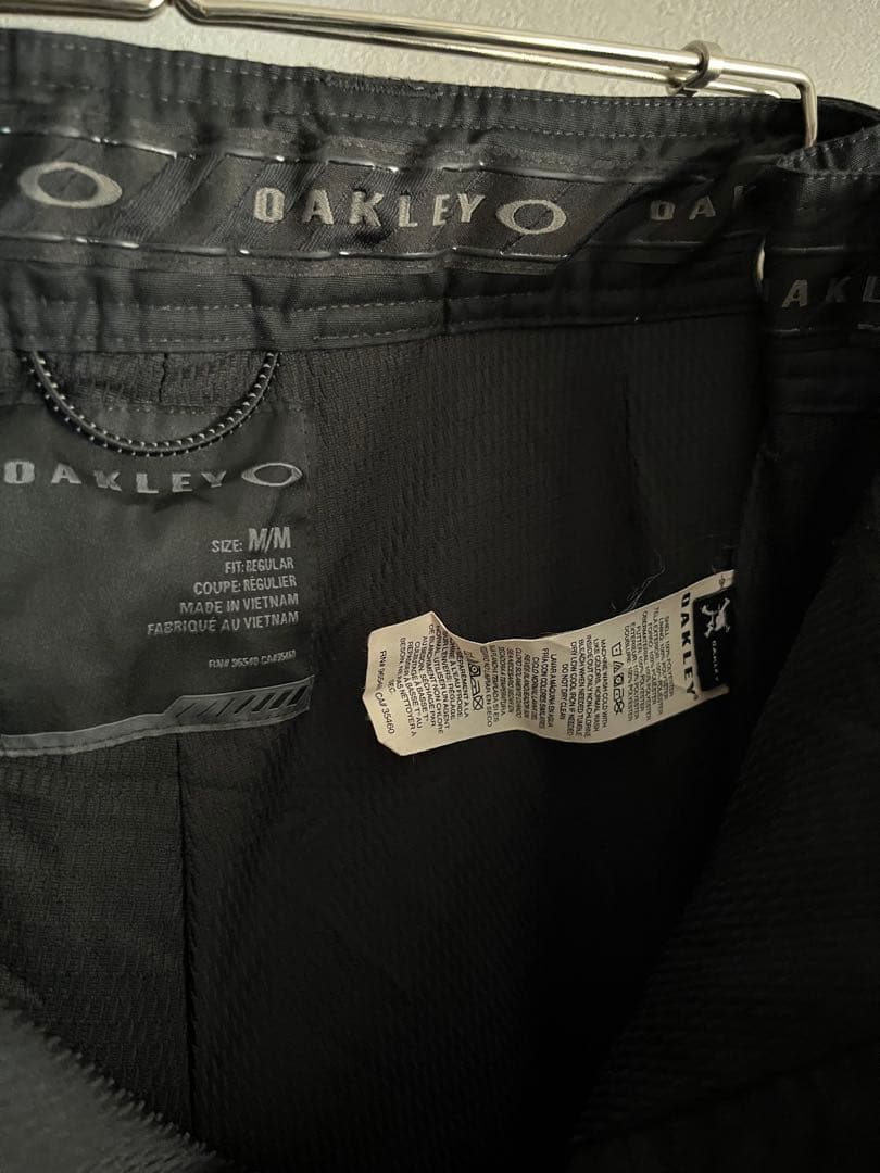 OAKLEY スノーボードパンツ ナイロンカーゴ ブラック スノボウェア