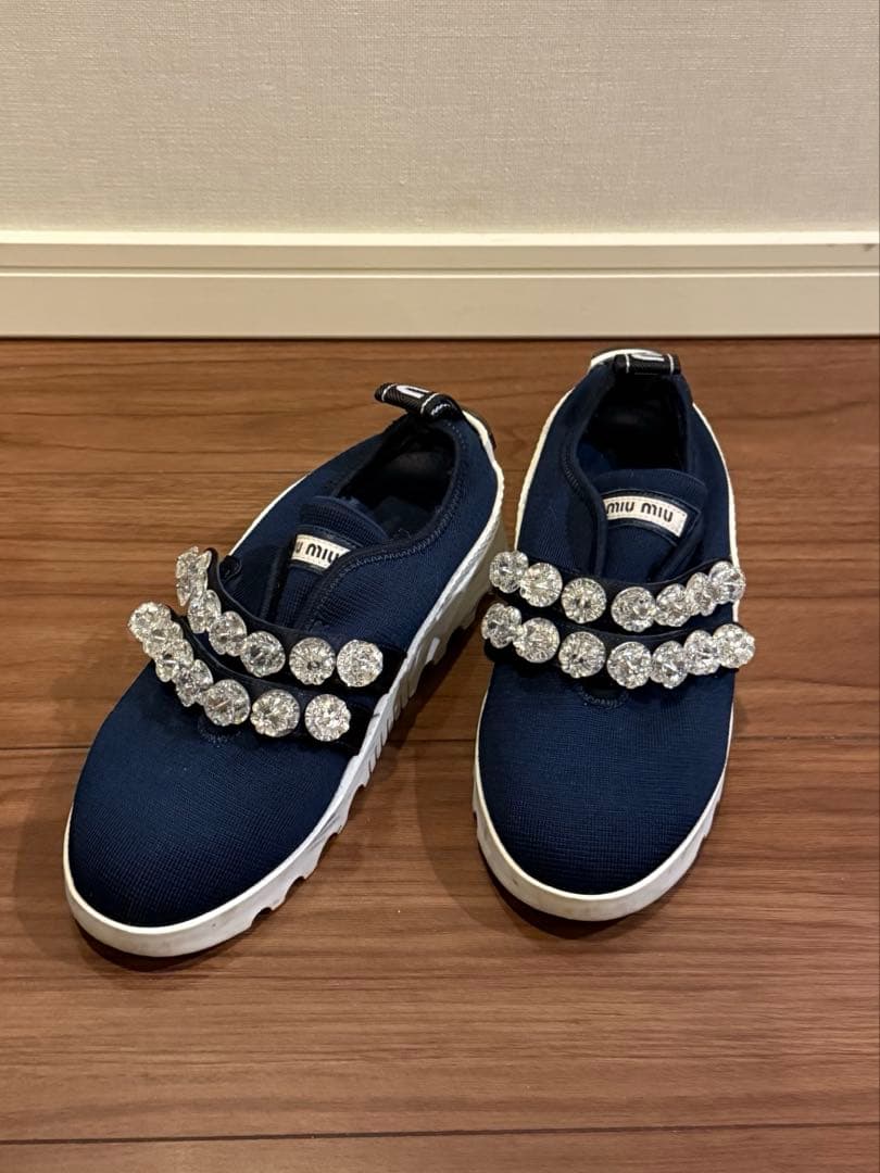 miumiu ビジュー付きスニーカー 正規品 美品