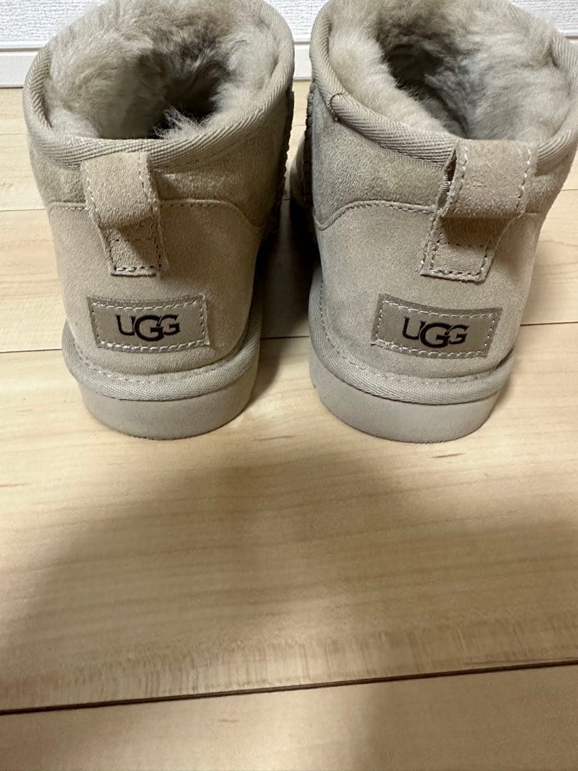 UGG クラッシック ウルトラミニ US8 26cm
