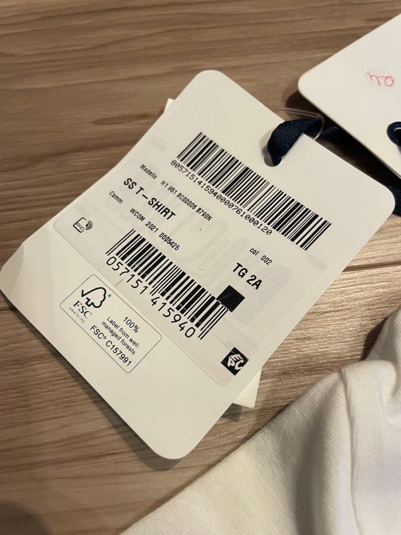 【新品】MONCLERモンクレール ロゴ ベビーTシャツ　2歳　90cm