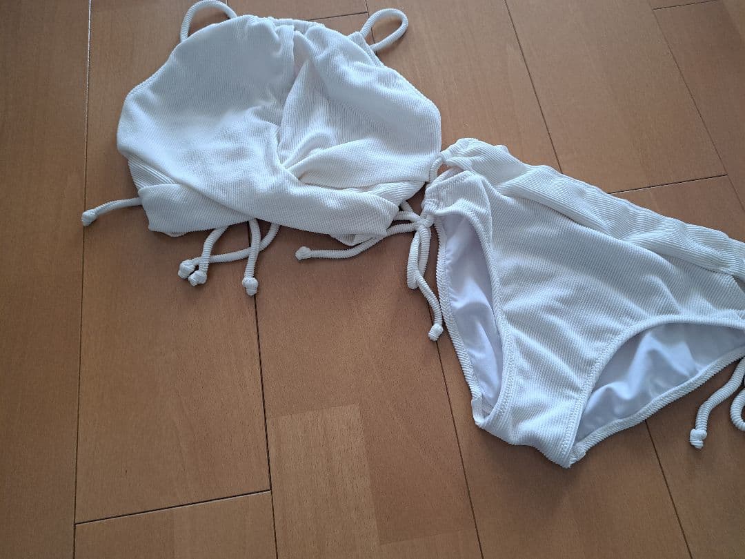 San-aiリゾート　ハイネック　ビキニ　ホワイト