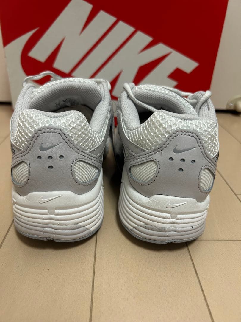 NIKE ナイキ W P-6000 SE IF1756-100 25cm