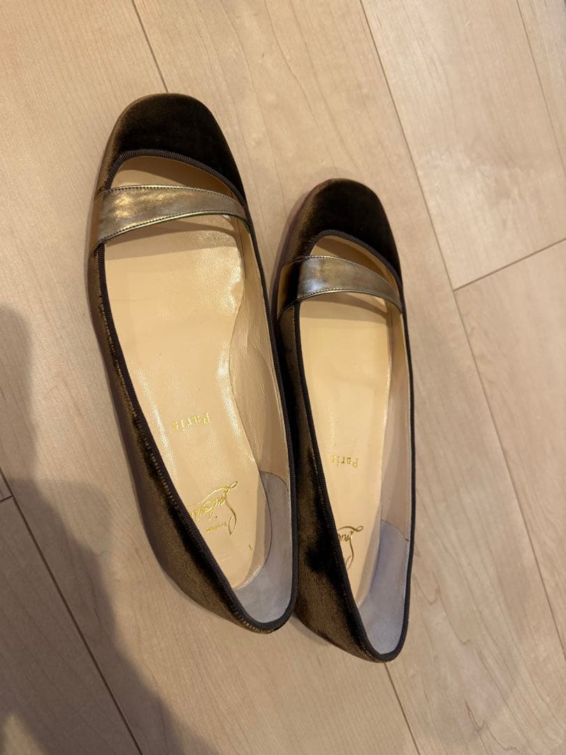 クリスチャン・ルブタン　フラット　　Christianlouboutin