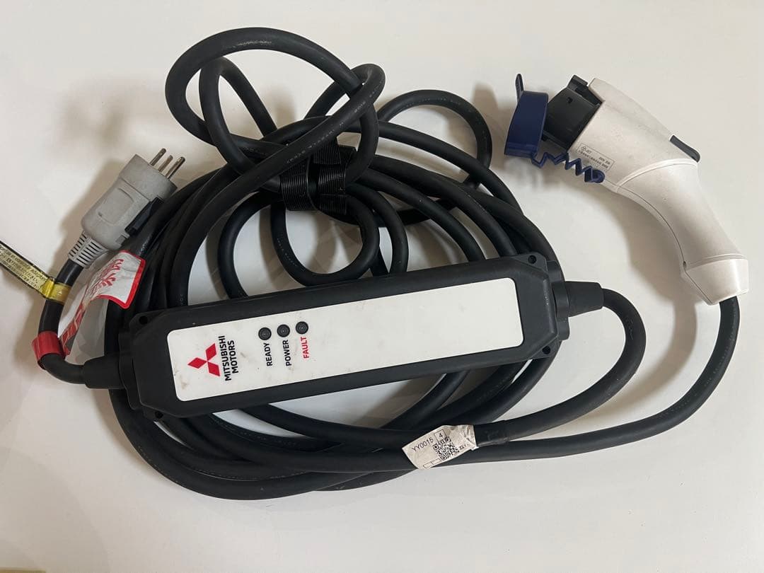 三菱純正200V充電ケーブル