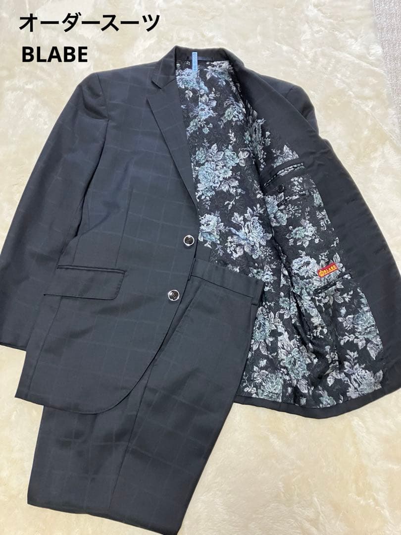 オーダースーツ　ブラック　ストライプ　Ｌ相当