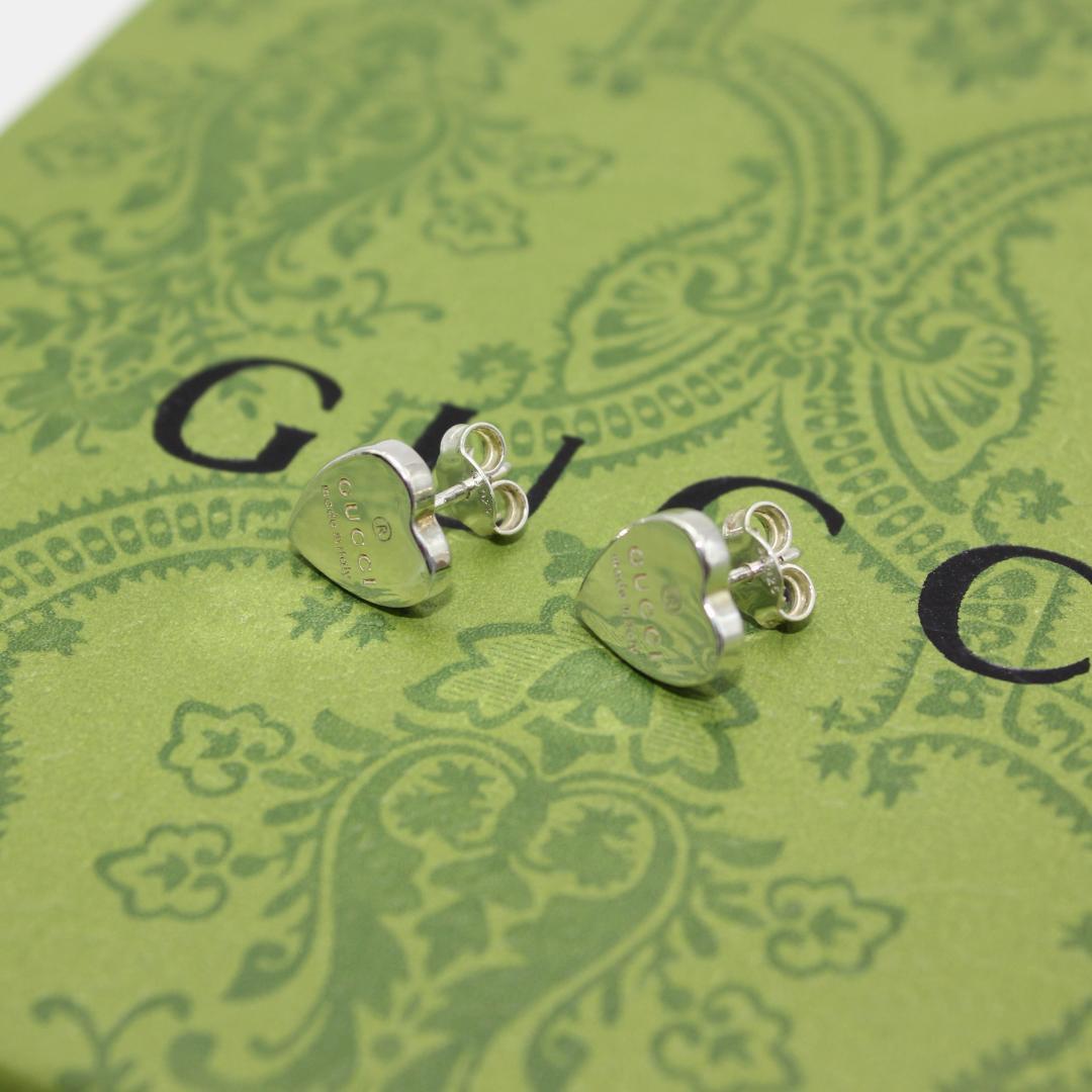 美品 GUCCI グッチ アクセサリー ハート シルバー ピアス イヤリング