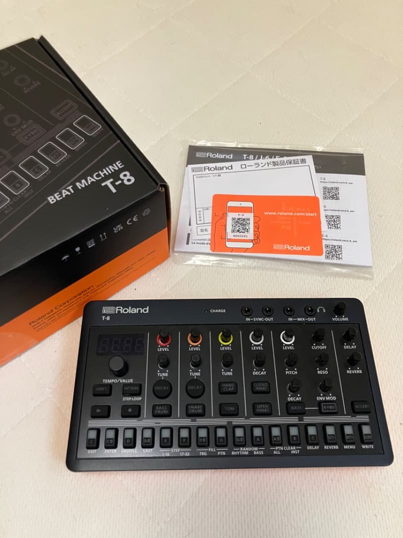 【極美品・登録未実施】Roland T-8 AIRA Compact