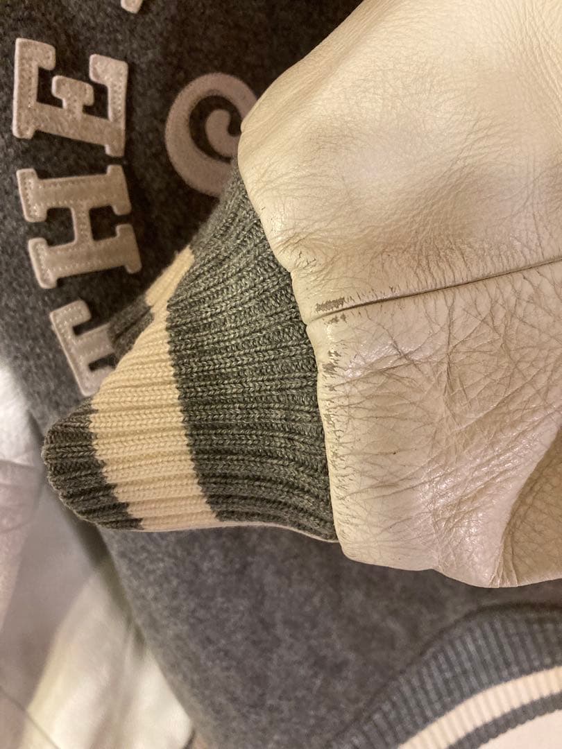 レット・イット・ライド　スタジャン グレー/ホワイト　サイズS