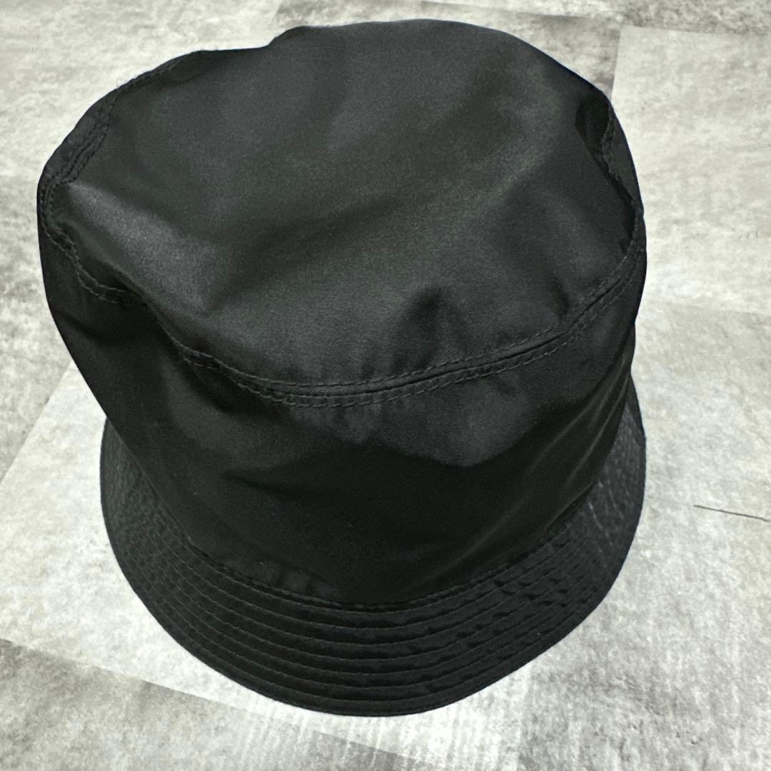 PRADA　トライアングルロゴプレートバケットハット　XL