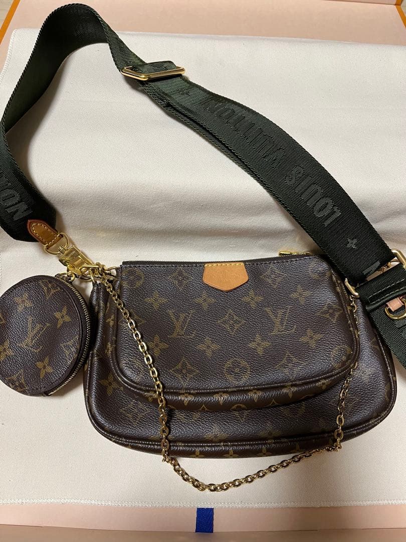 LOUIS VUITTON ルイヴィトン　ミュルティ　ポシェット　アクセソワール