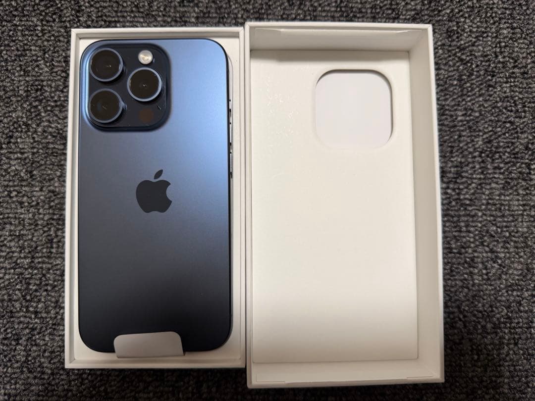 【美品】iPhone15 pro 256G バッテリー100% ブルーチタニウム