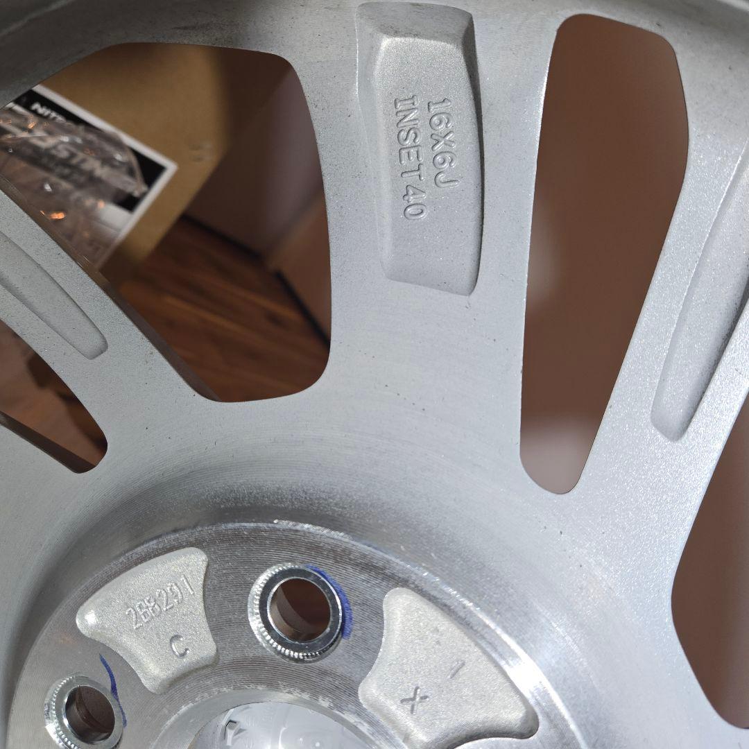 トヨタライズ　ハイブリッド 16インチ ホイール