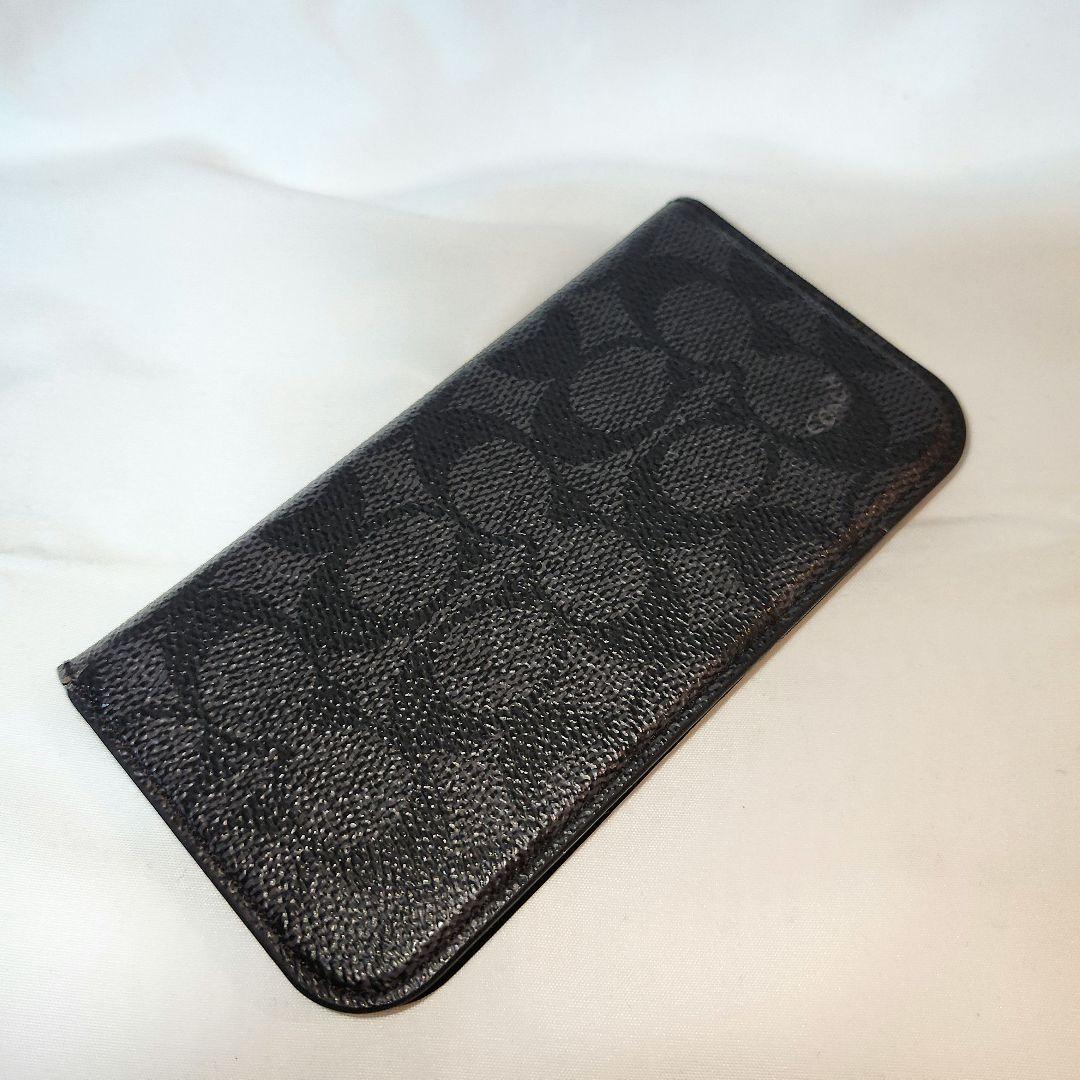 COACH　ブラック　手帳型ケース　アイフォン16プロ　iPhone16PRO
