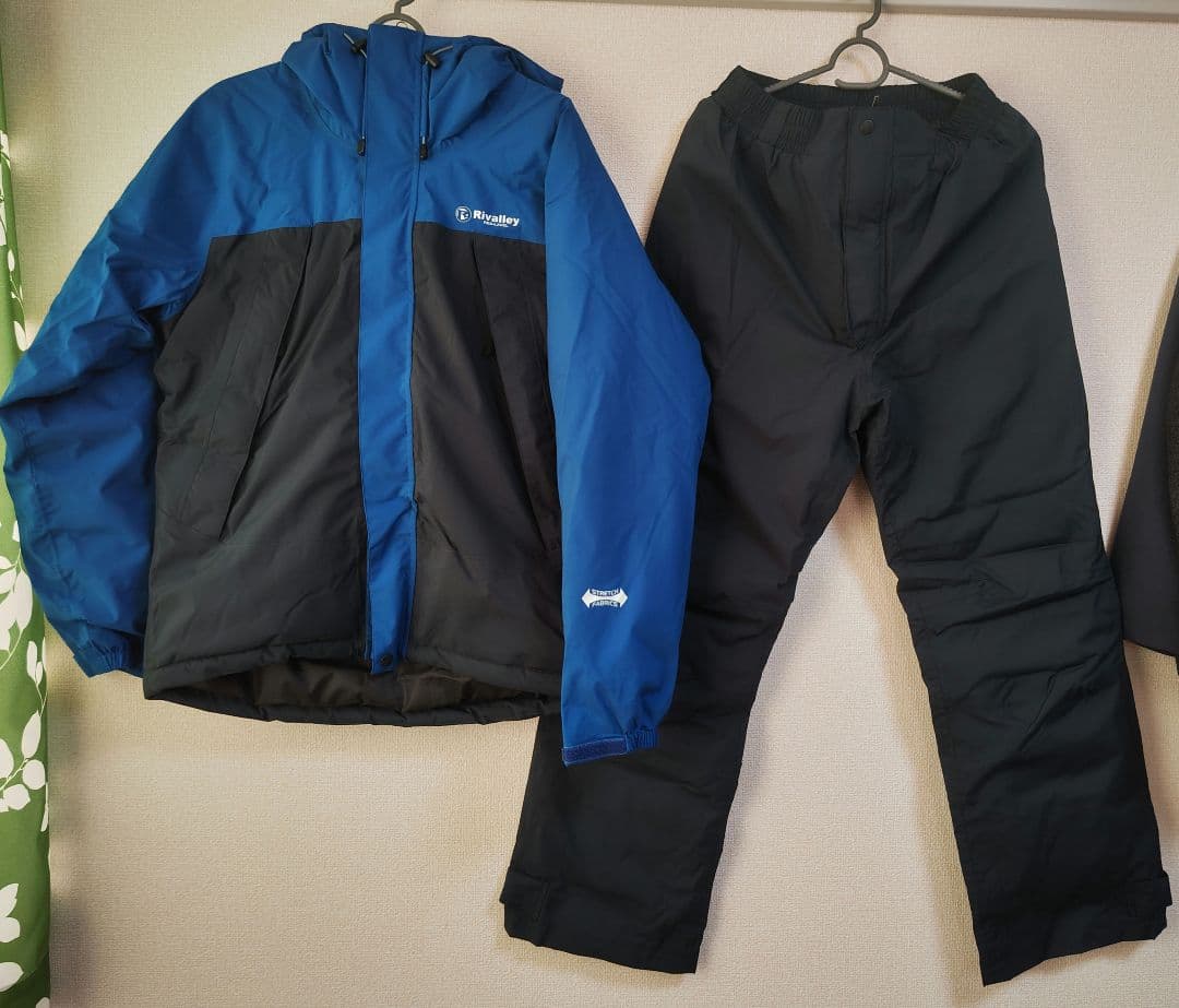 【試着のみ】Rivalley リバレイ ストレッチウィンタースーツ　Мサイズ