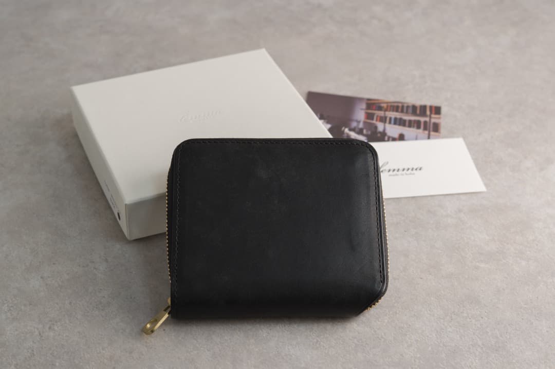 【ほぼ新品】レンマ クルバ ミニラウンドウォレット ブラック lemma