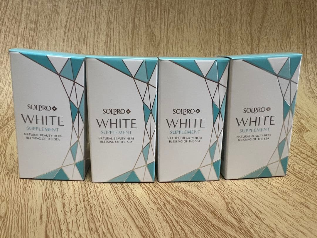 ソルプロプリュスホワイト 30粒×4箱