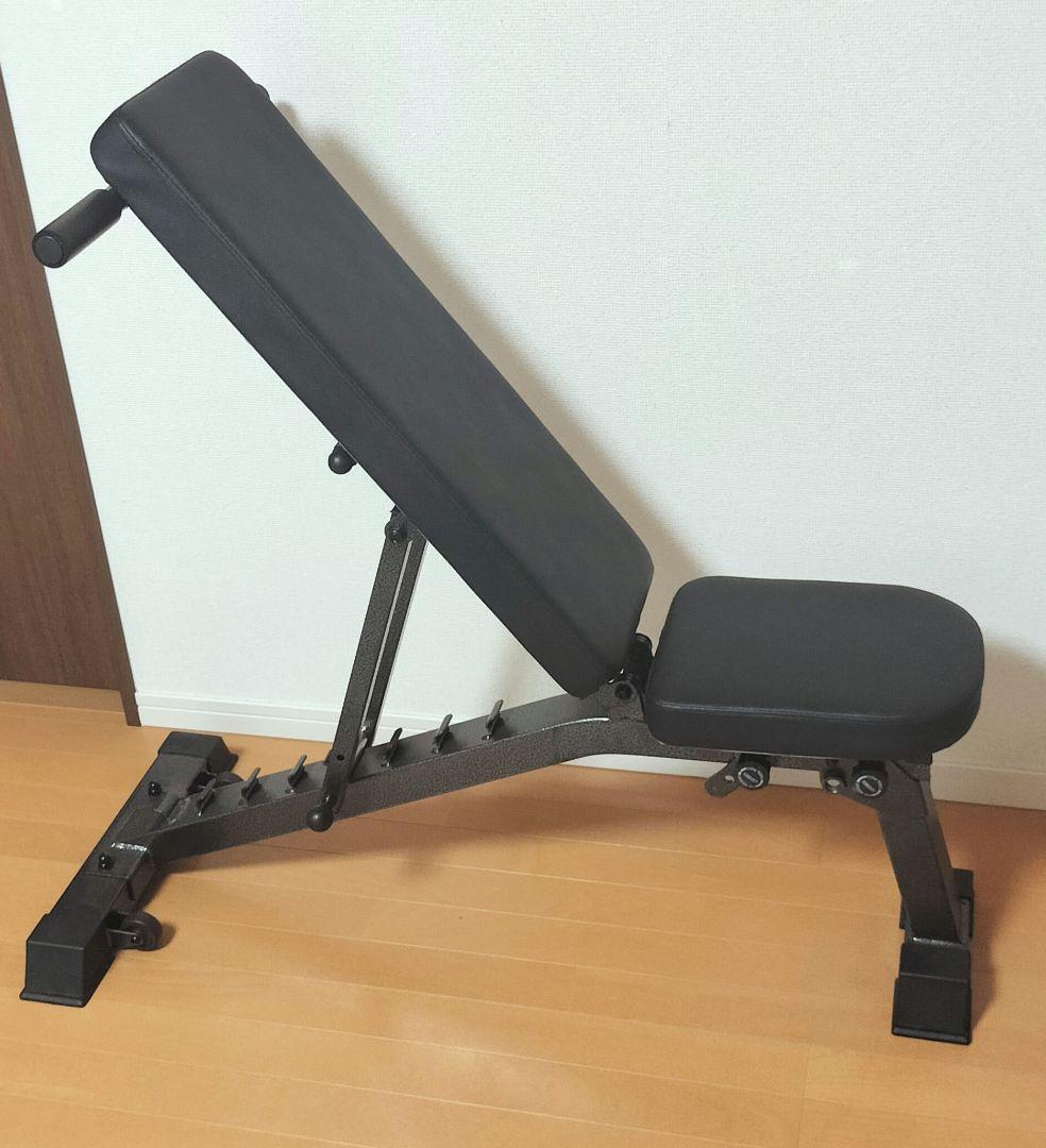 調整可能なトレーニングベンチ 黒