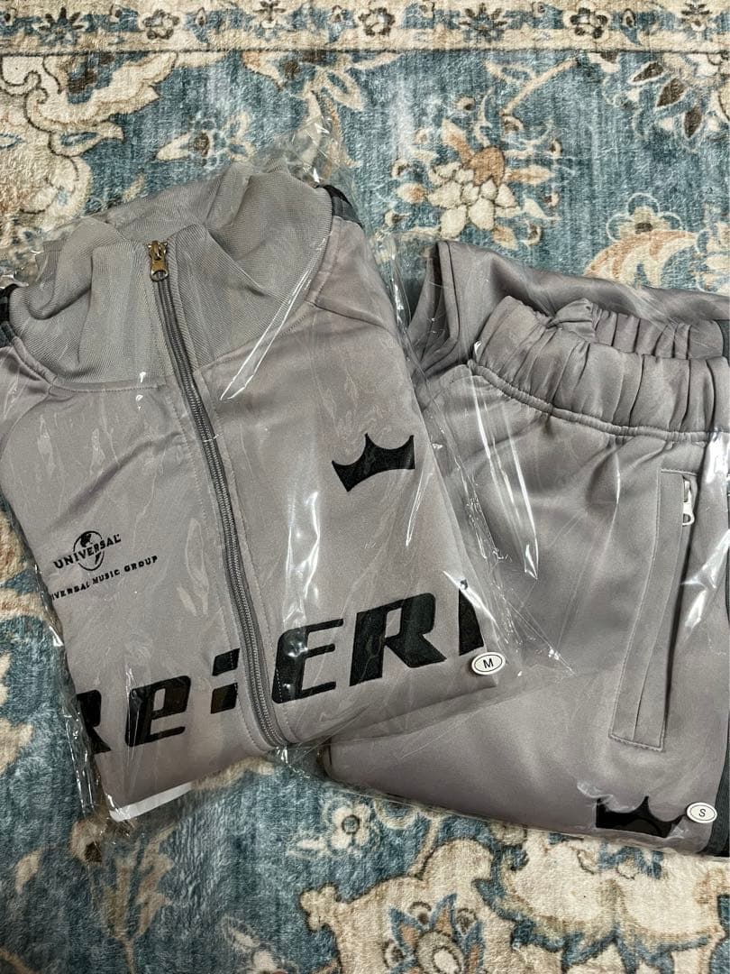 限定値下げ！キンプリ　リエラポップアップ　Mサイズトラックジャケットパンツ