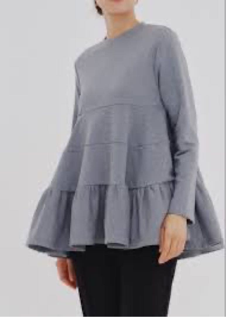 yori 速乾裏毛ティアードフリルカットソー　グレー