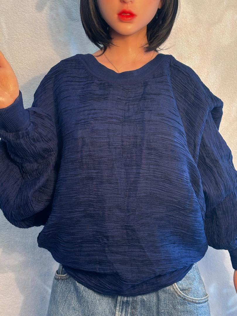 ISSEY MIYAKE　ツヤなしプリーツ加工 オーバーサイズ トップス ブルー