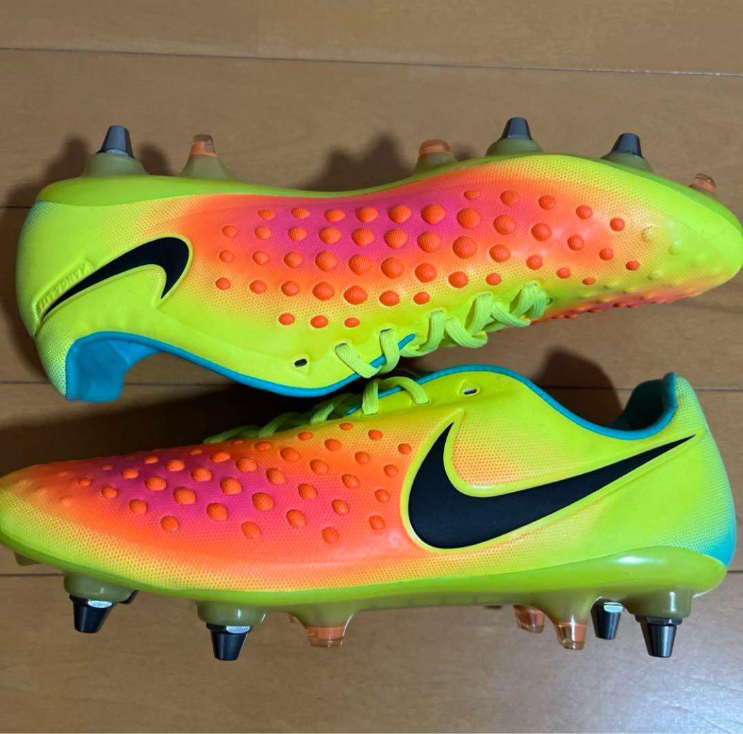 シューズ Magista Opus II SG-Pro Yellow Orange