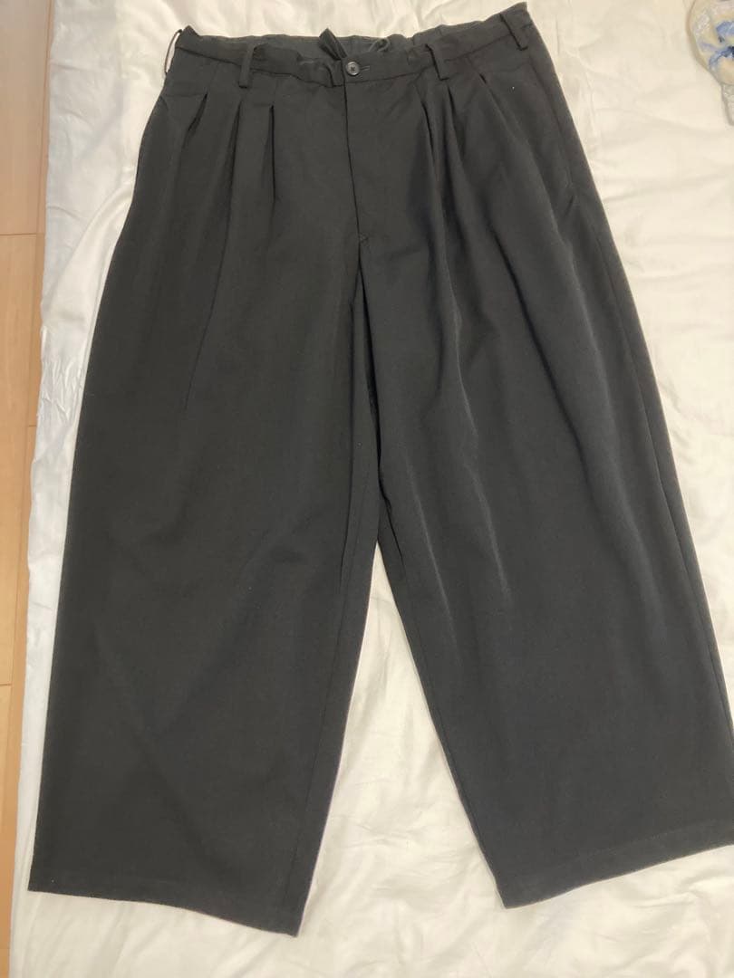 ヨウジヤマモトプールオム12本タックパンツ HJ-P39-100