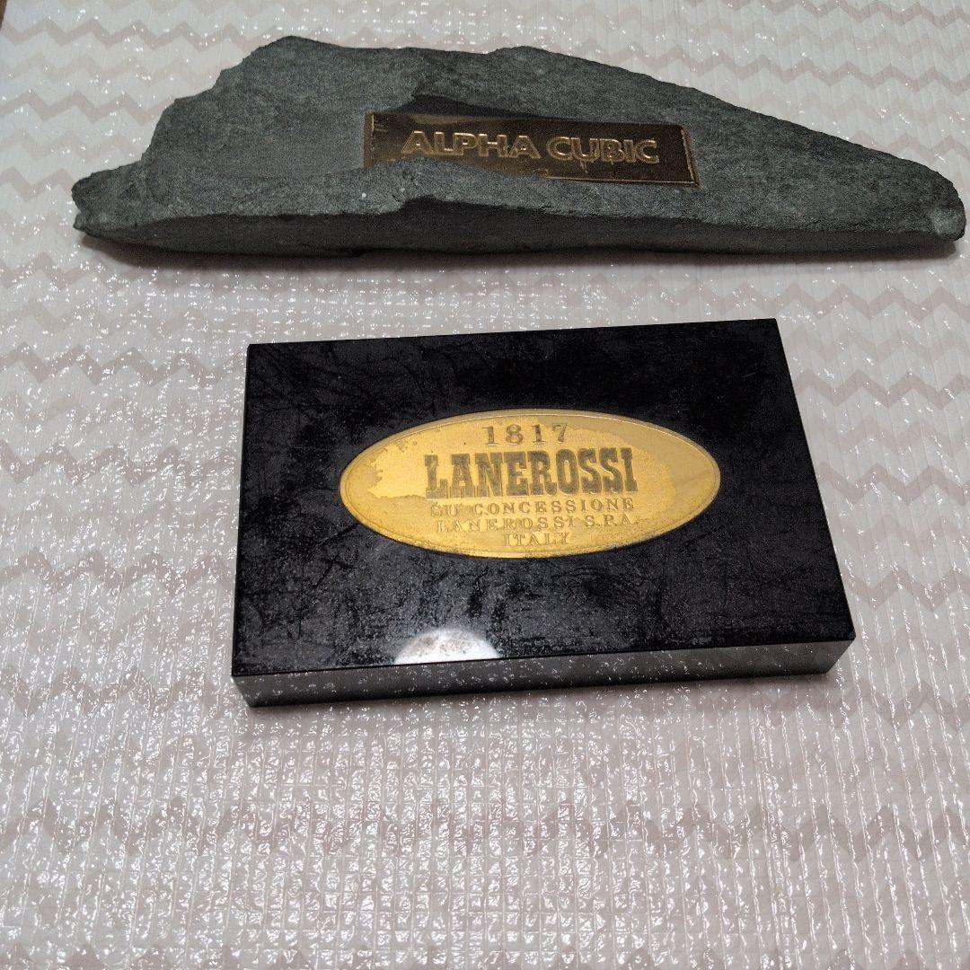 ALPHA CUBICアンドLANEROSSIノベルテイnadja