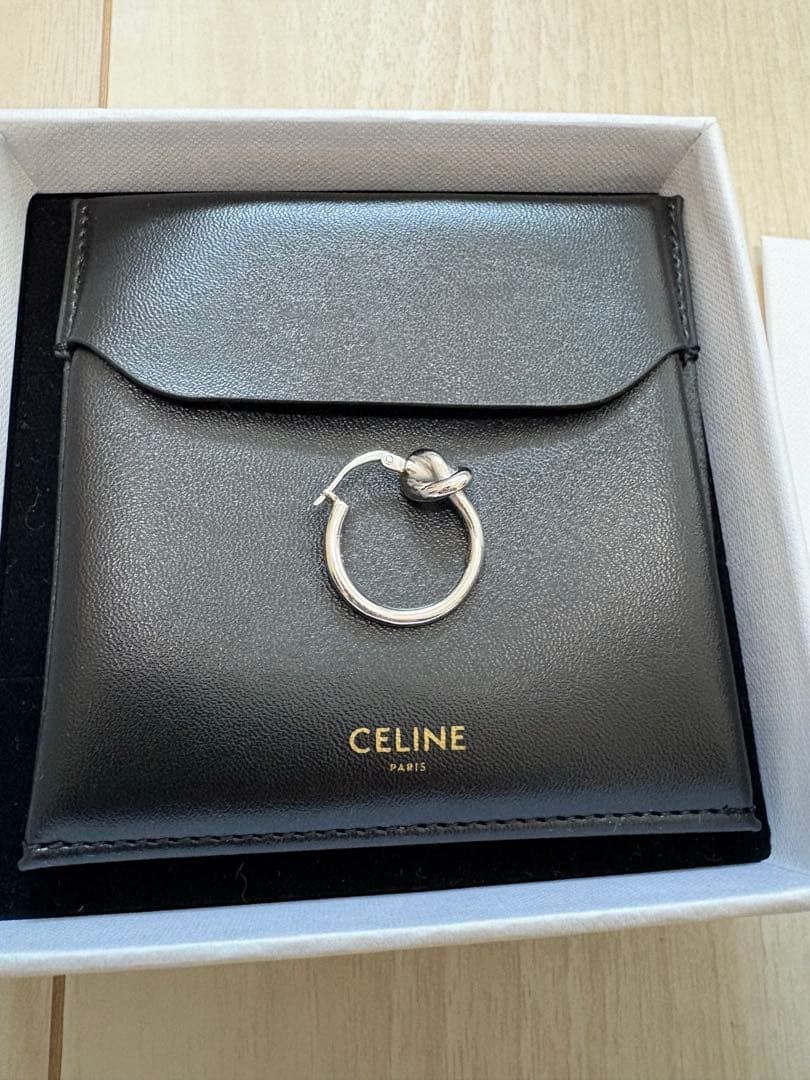 celine ノットフープピアス 片耳